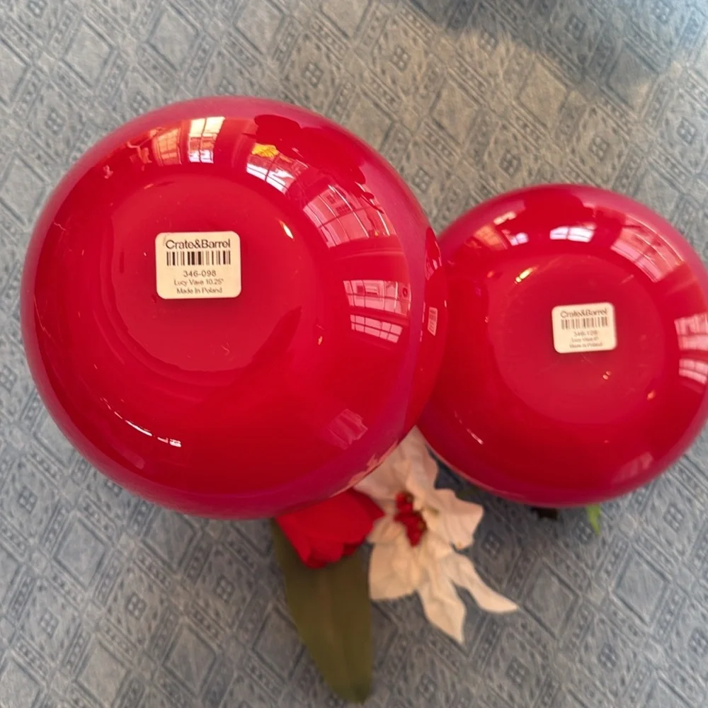 Elegant Red Glass Vase Set